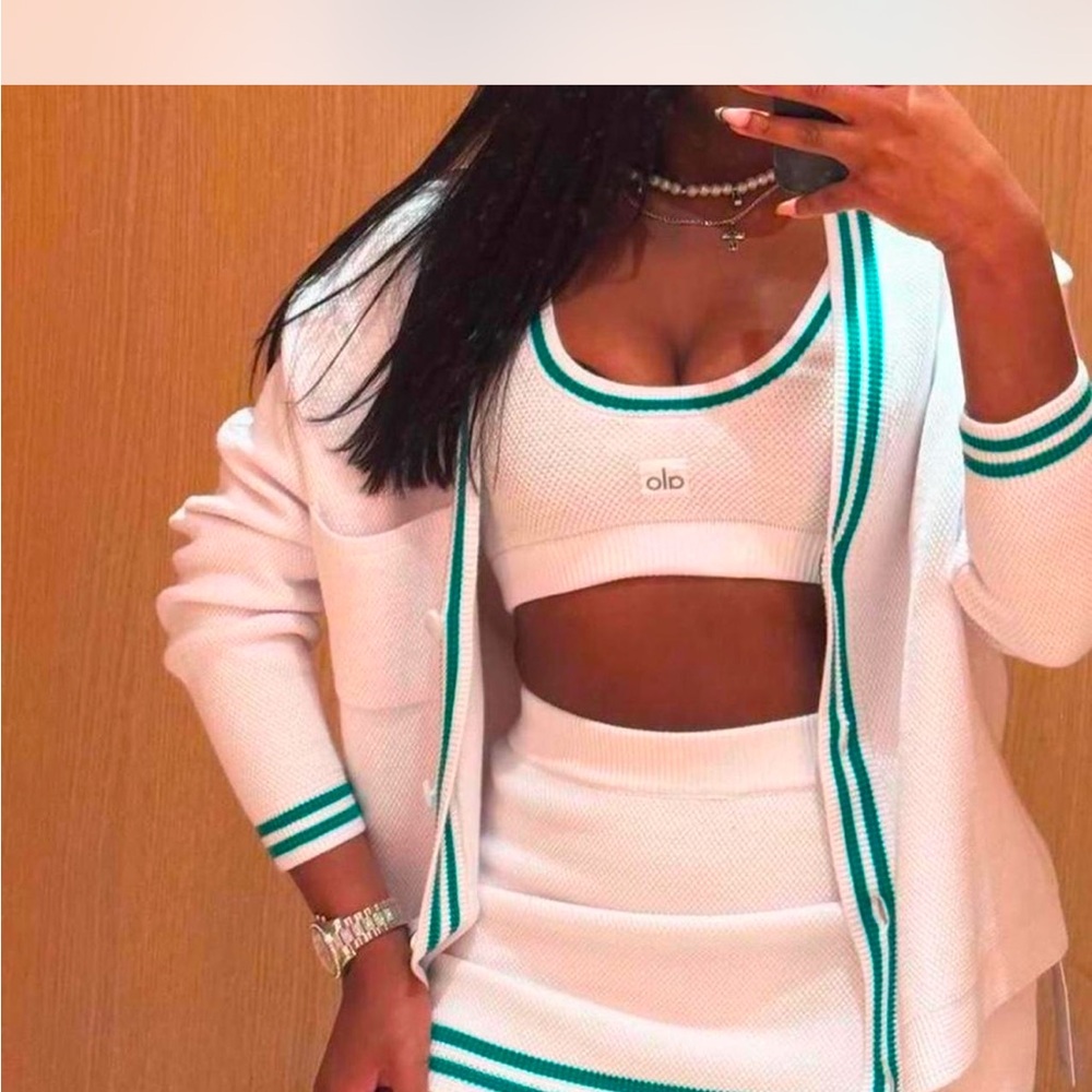 Alo White Knit Two-Piece Bra Skirt Set